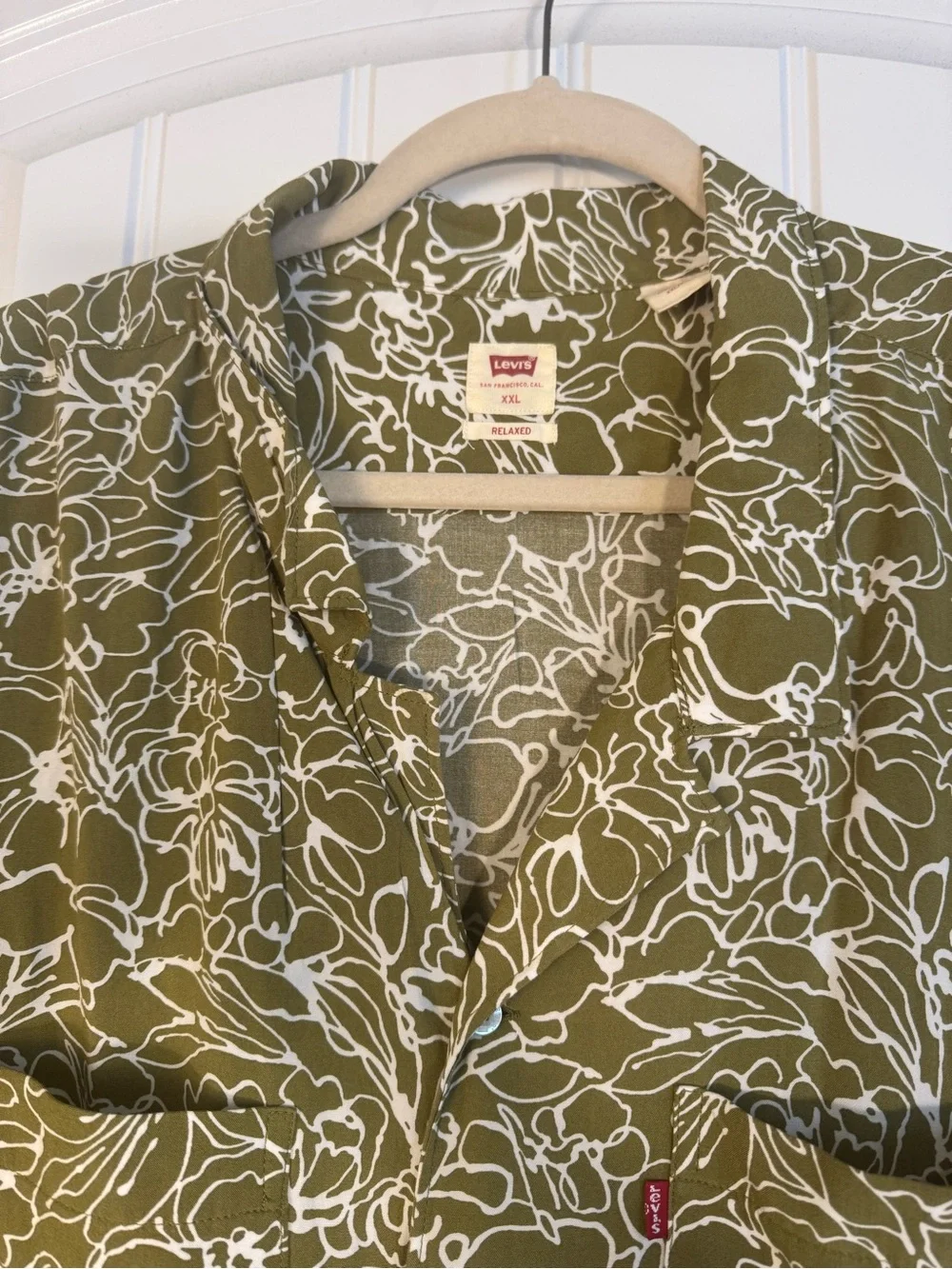 Levi's Olive & White Floral Short-Sleeve Button-Up Shirt